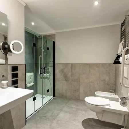 Doubletree By Hilton Monti Ρώμη
