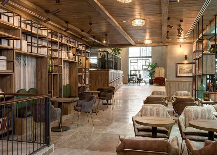 Doubletree By Hilton Monti 4* Roma