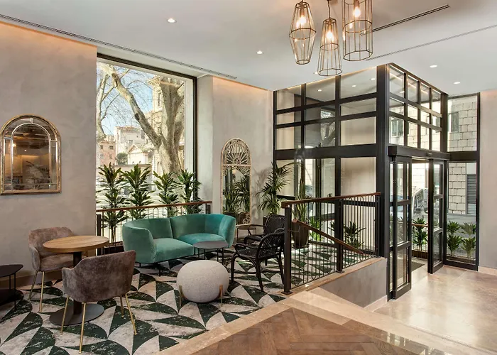 Doubletree By Hilton Monti 4* Roma