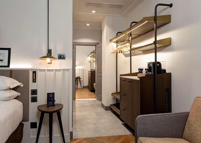 Doubletree By Hilton Monti Hotel Roma