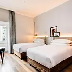 酒店 Doubletree By Hilton Monti 4*
