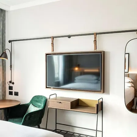 Doubletree By Hilton Monti Hotel Rome