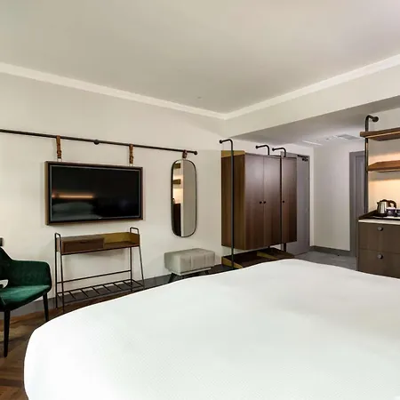 Hotel Doubletree By Hilton Monti Rome