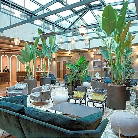 ホテル Doubletree By Hilton Monti ローマ