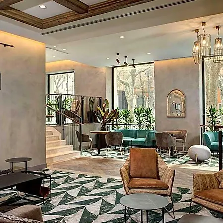 ホテル Doubletree By Hilton Monti