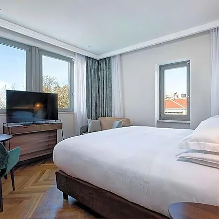 Doubletree By Hilton Monti 4*