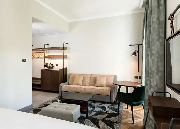 Otel Doubletree By Hilton Monti 4*