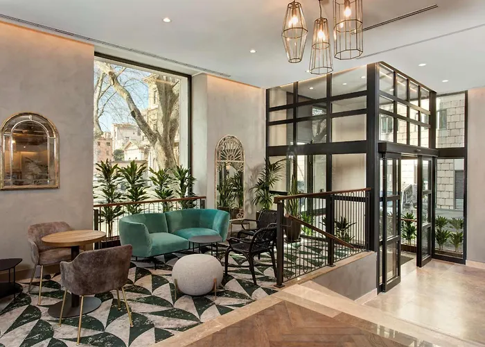 Doubletree By Hilton Monti Rome