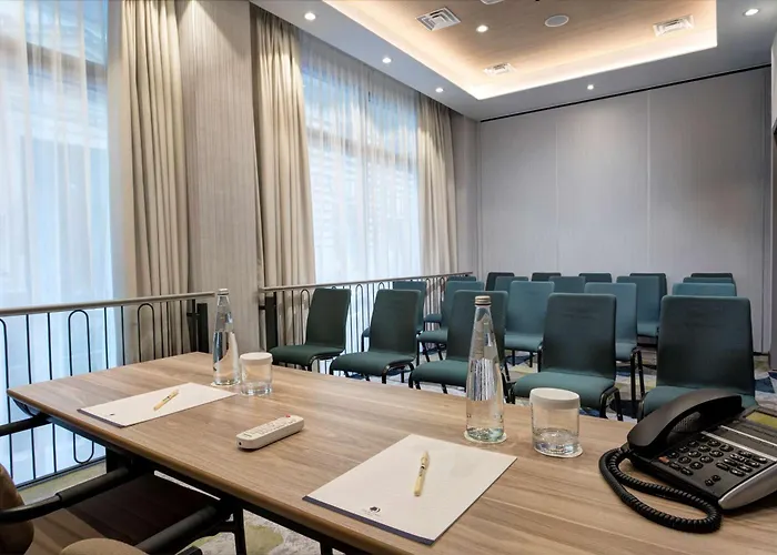 Doubletree By Hilton Monti Hotel